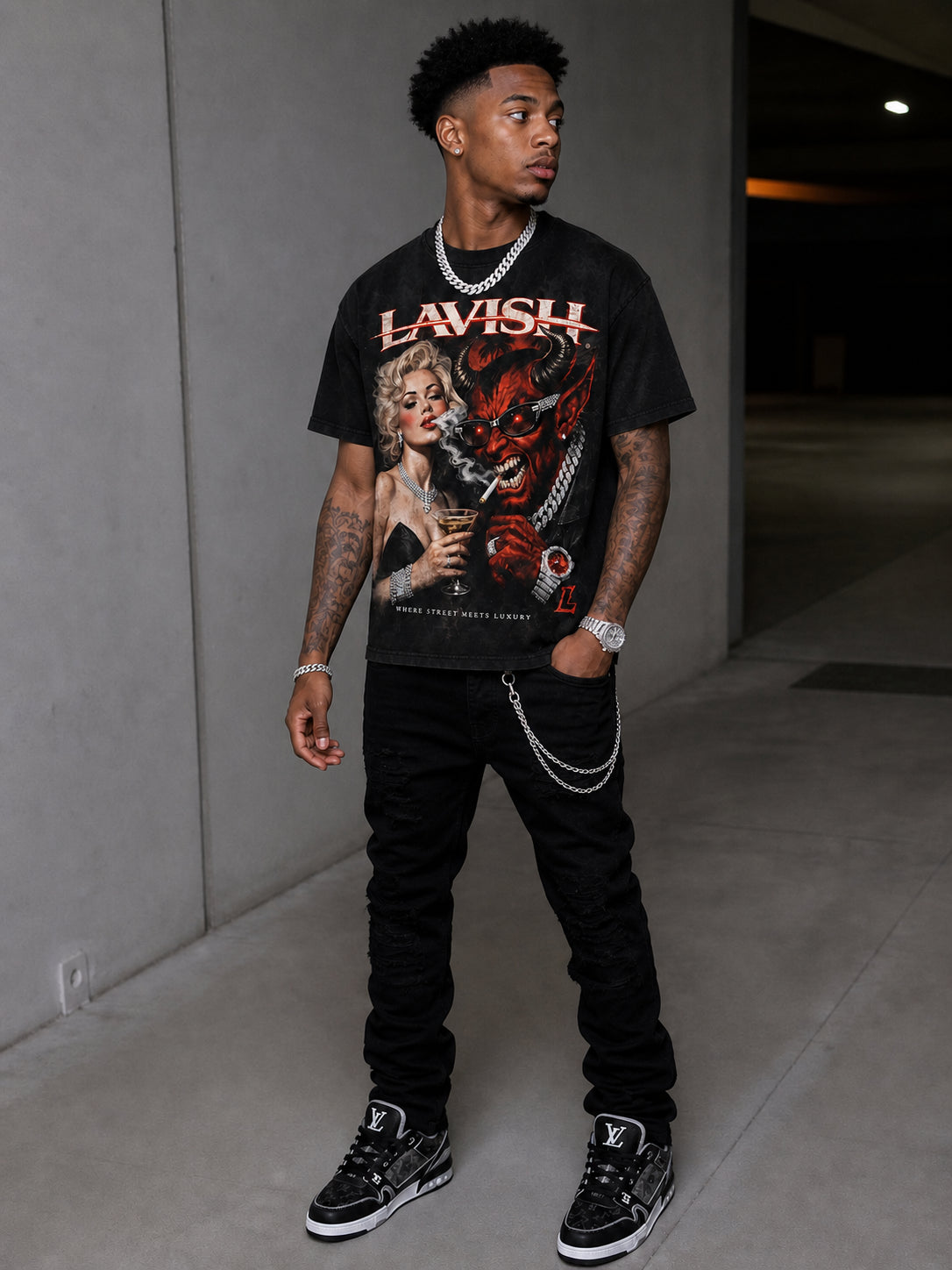 Lavish “In Love With The Devil” Graphic Tee – Vintage Black Streetwear Shirt